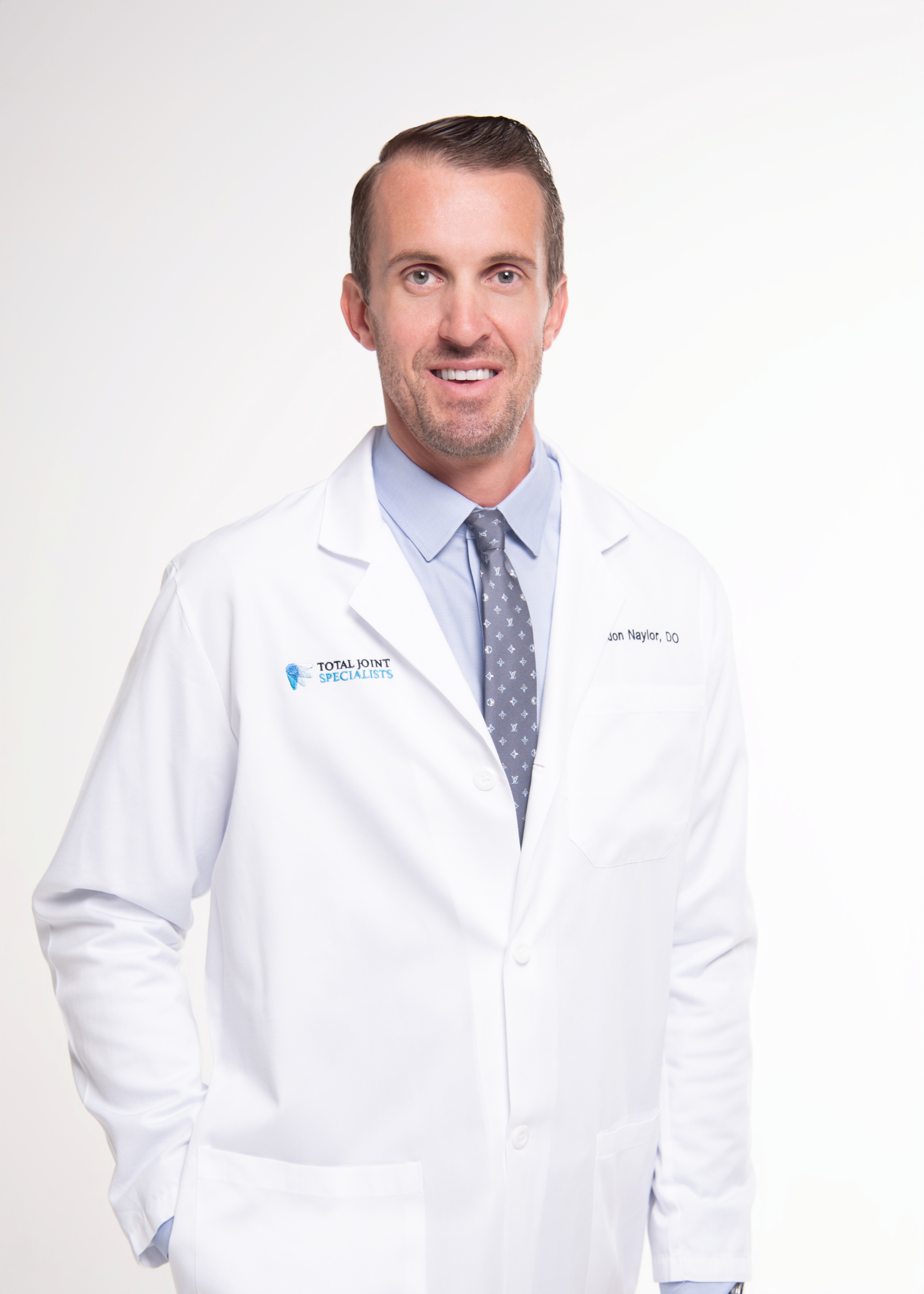 Dr. Brandon Naylor, DO - Board-certified orthopedic surgeon at Total Joint Specialists in Alpharetta, Georgia
